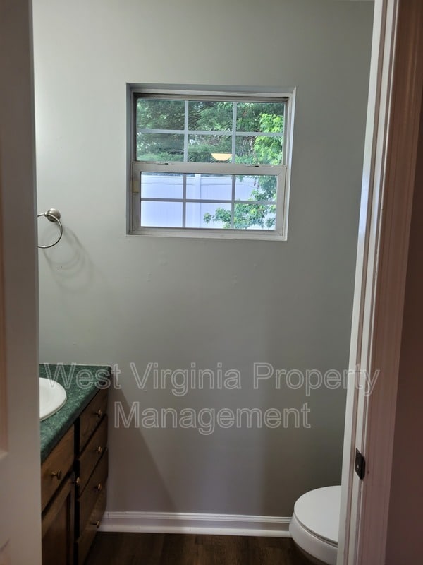 Building Photo - 3751 Summerlee Rd