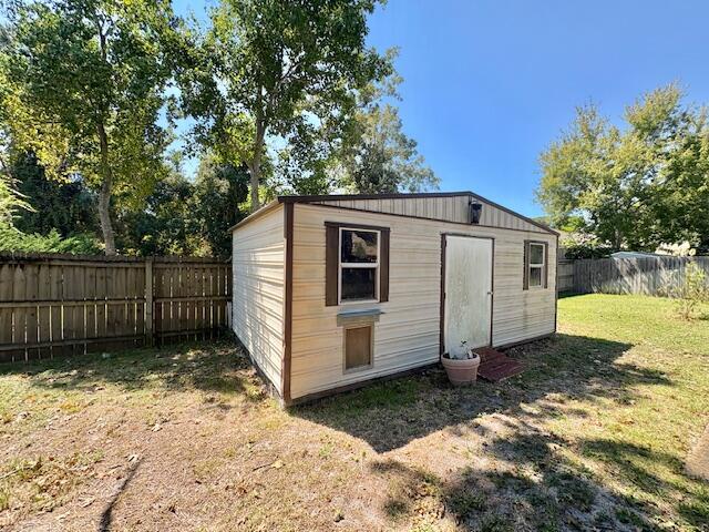 Building Photo - 101 Meadow Woods Ln