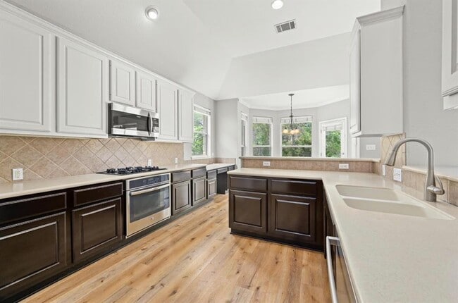 Building Photo - 3508 Refugio Ct