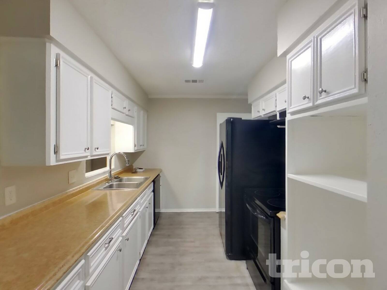 Building Photo - 7118 Foxway Ln