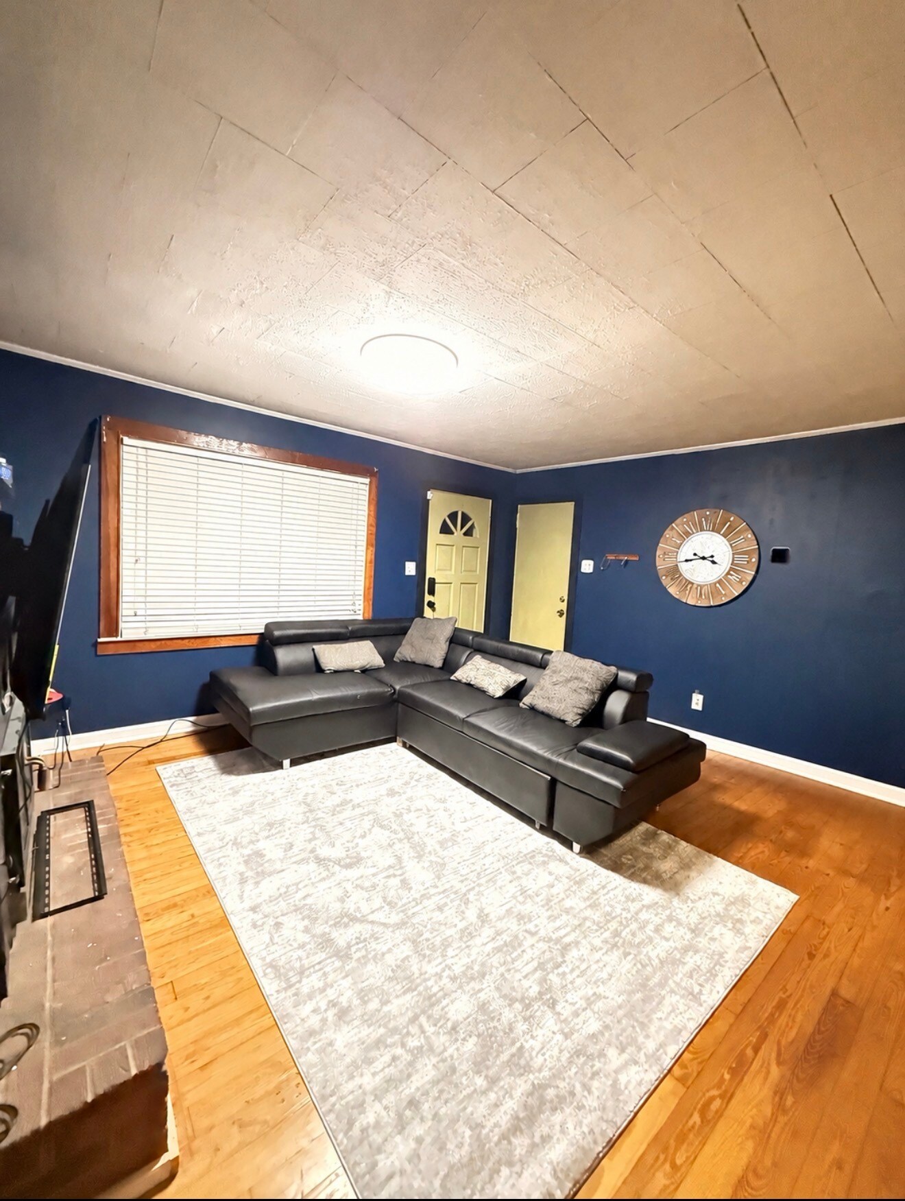 Building Photo - 973 8th Ave NW