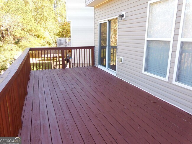 Building Photo - 566 Pond Lillies Rd SE