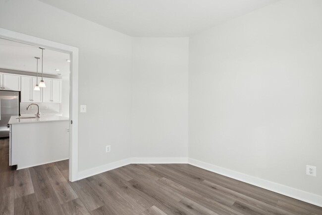 Building Photo - Brand New 2-Bed, 2-Bath Condo in Prime Ste...