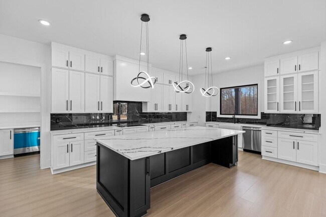 Building Photo - 2404 GA-124