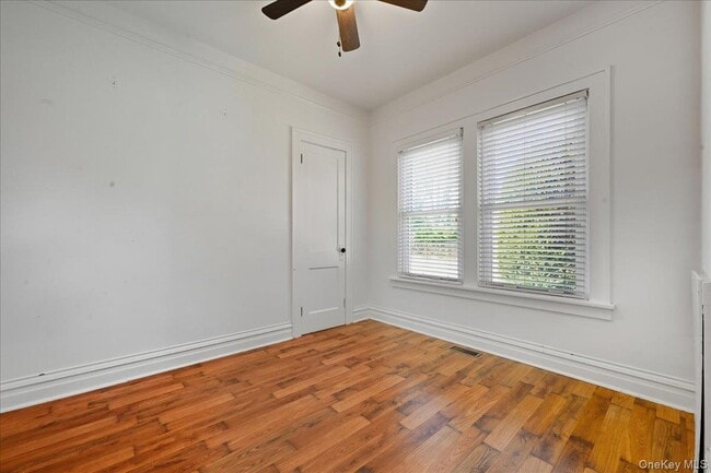 Building Photo - 1 Carl St