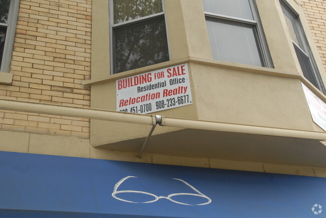 Building Photo - 100 E Broad St