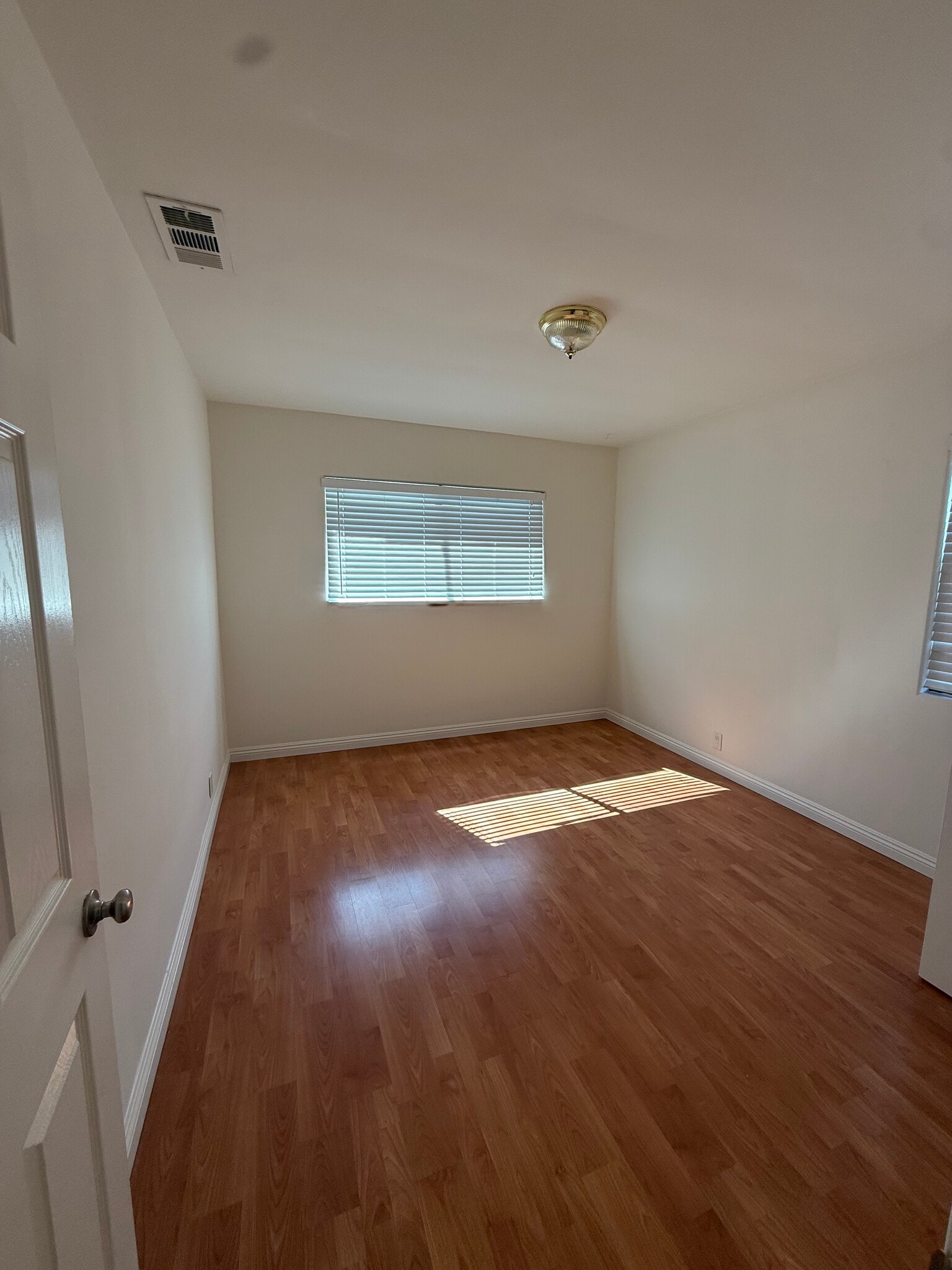 Building Photo - 5935 Buffalo Ave