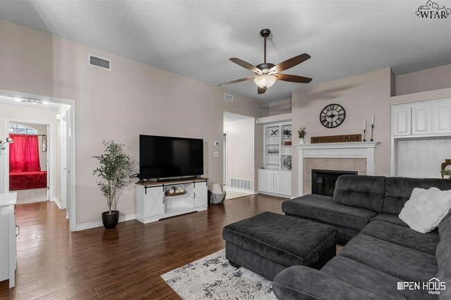 Building Photo - 6036 Van Dorn Dr