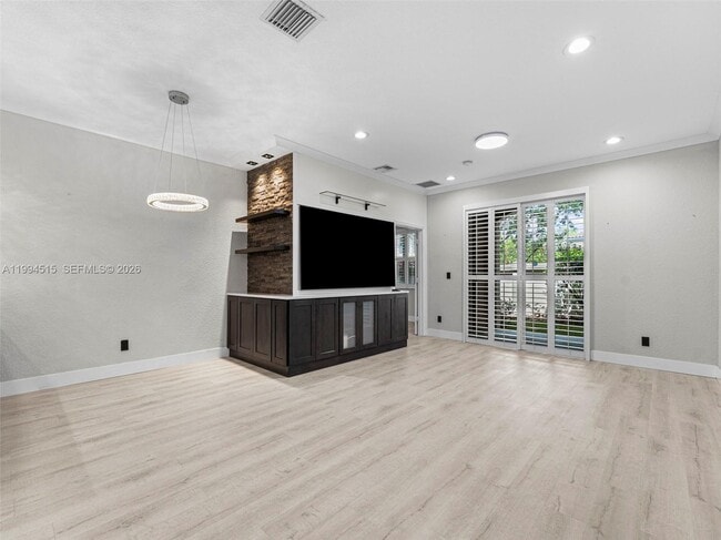 Building Photo - 4851 Bonsai Cir