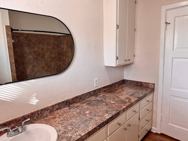 Building Photo - 4200 University Ave