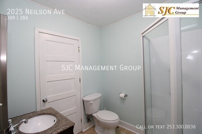 Building Photo - 2025 Nielson Ave