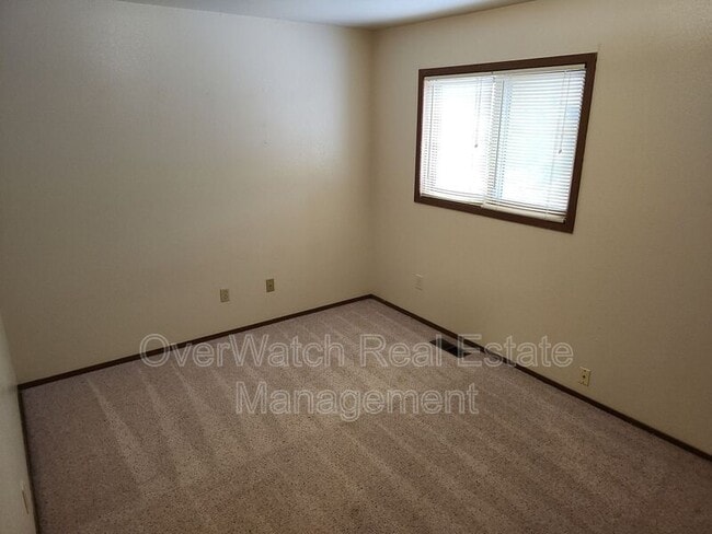 Building Photo - 167 Michael Ct