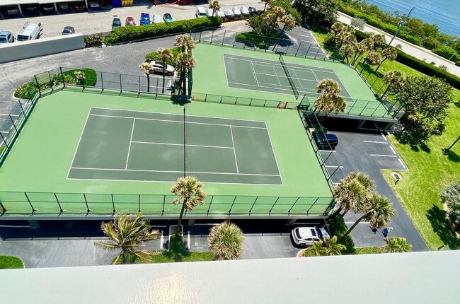 Building Photo - 5510 N Ocean Dr