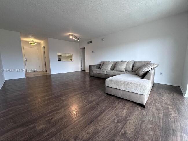 Building Photo - 4848 NW 24th Ct