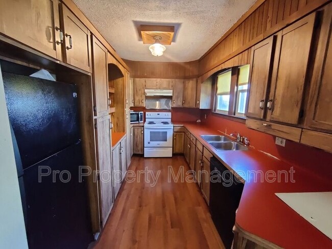 Building Photo - 638-638 Washington Ave