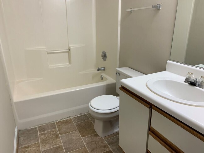 Building Photo - 5824-5824 Raiford Cir