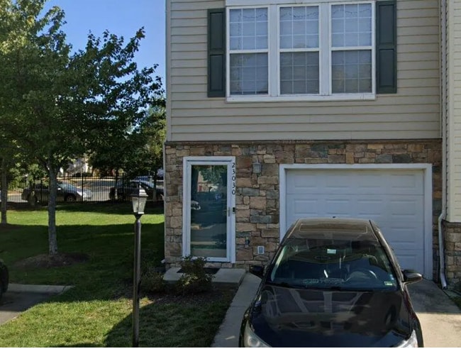 Building Photo - 23030 Fontwell Sq