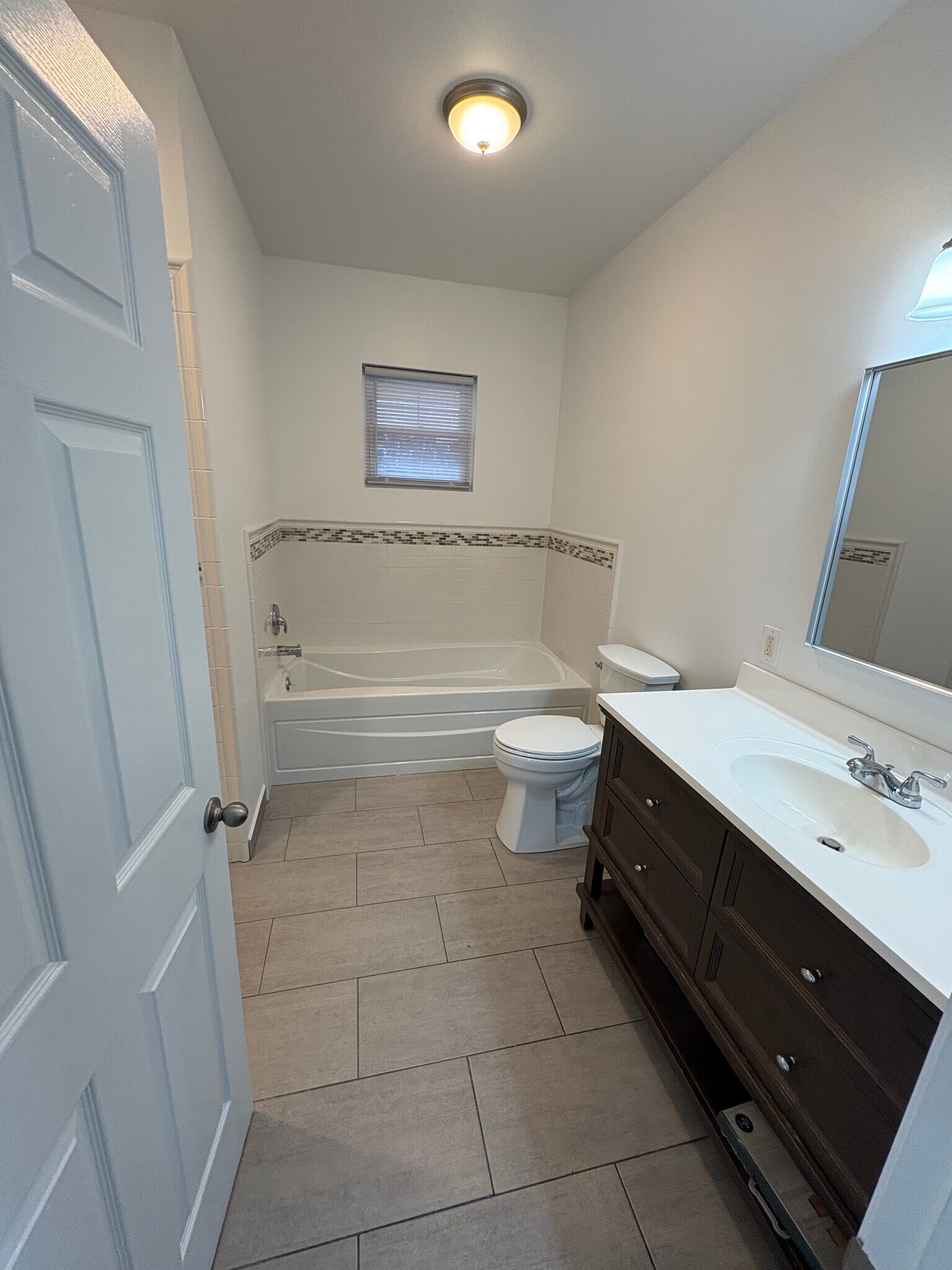 Building Photo - 4524 Edgemont St