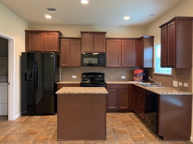 Building Photo - 109 Sabine River Dr