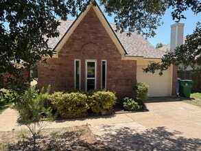 Building Photo - Updated 4-Bedroom 2 Bathroom Austin Home with Beautiful Backyard