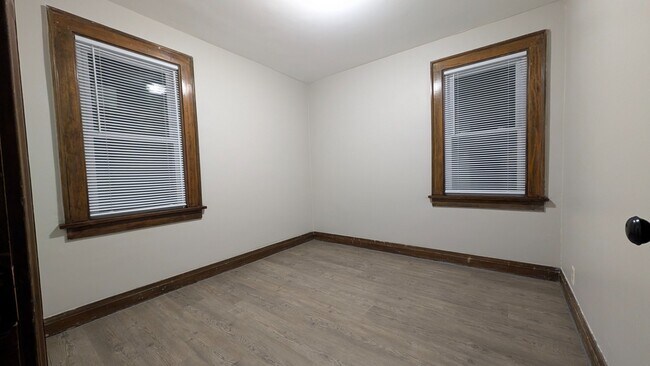 Building Photo - Newly Renovated 3-Bedroom Apartment in Mic...