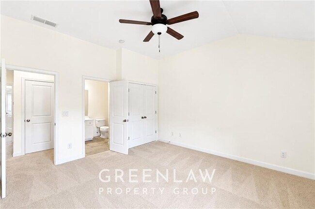 Building Photo - 7403 Lowery Oak Dr