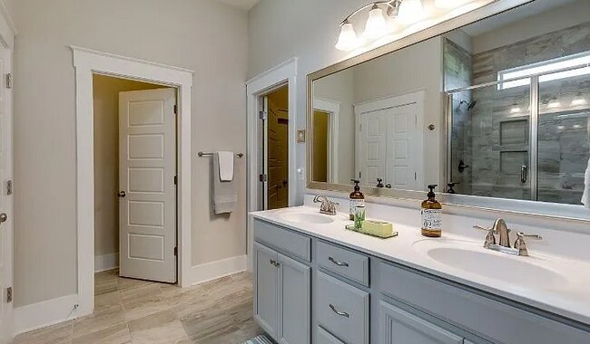 Building Photo - Spacious 3BR/2BA Home in Desirable Simpsonville Location – Available Now!