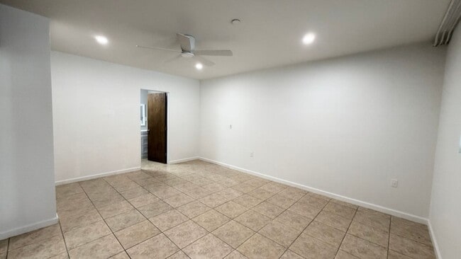 Building Photo - Cozy 1 bedroom in Encinitas!