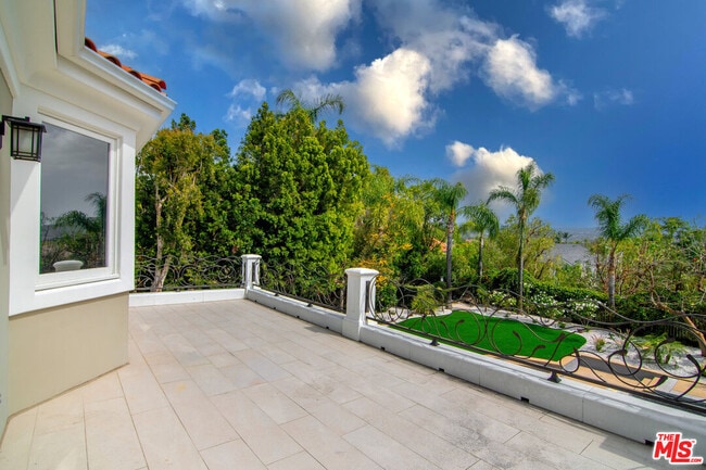 Building Photo - 25522 Colette Way