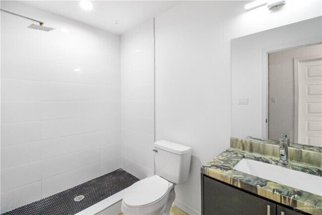 Building Photo - 12 Lotto Ln