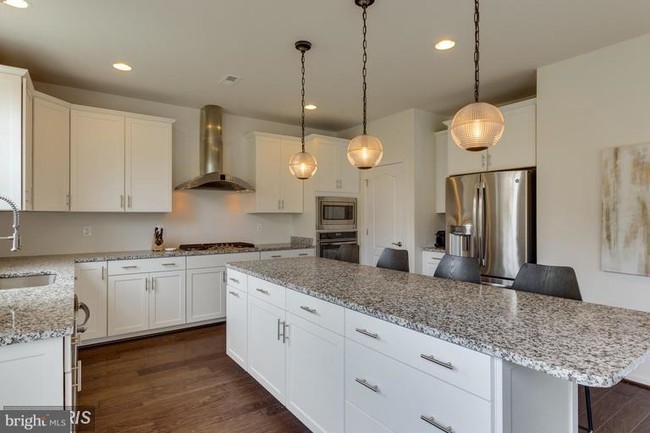Building Photo - 42558 Stratford Landing Dr