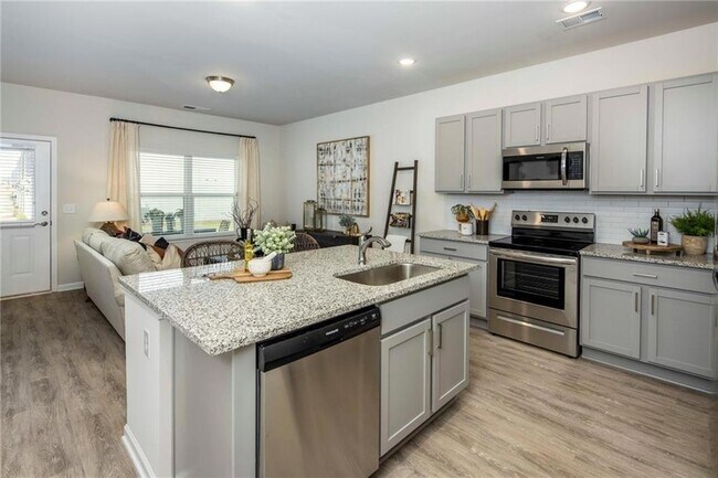 Building Photo - 3209 US-78