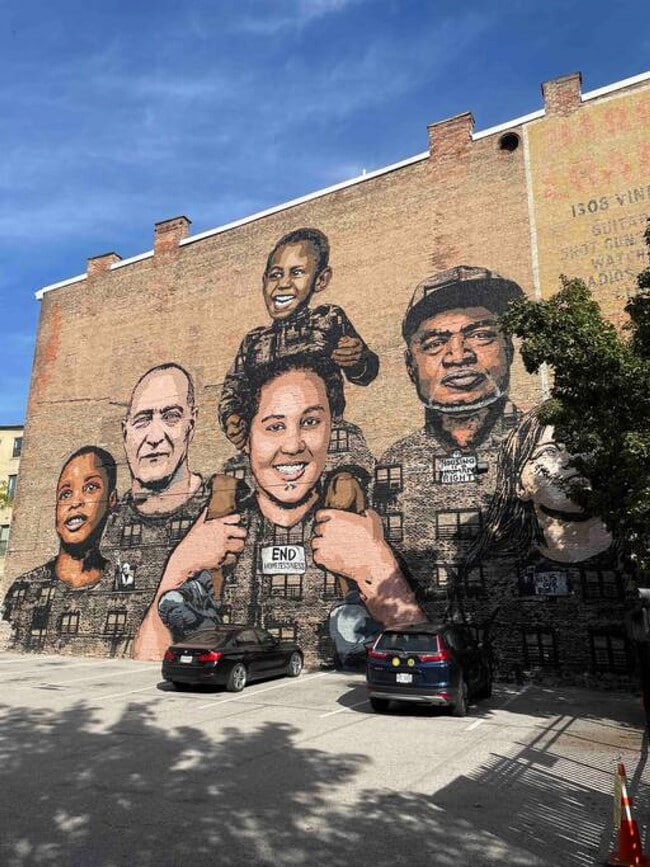 Building Photo - 1502 Race St