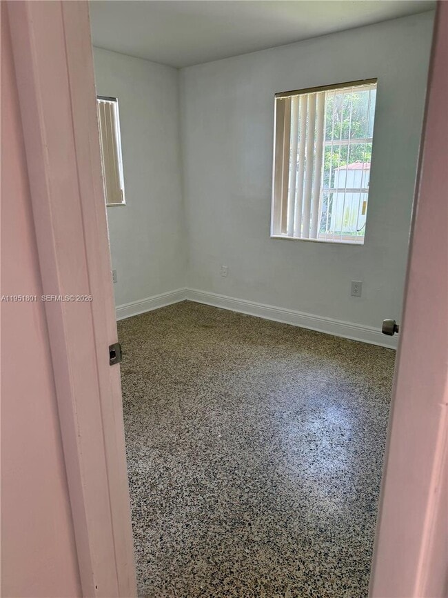 Building Photo - 9810 SW 165th Terrace