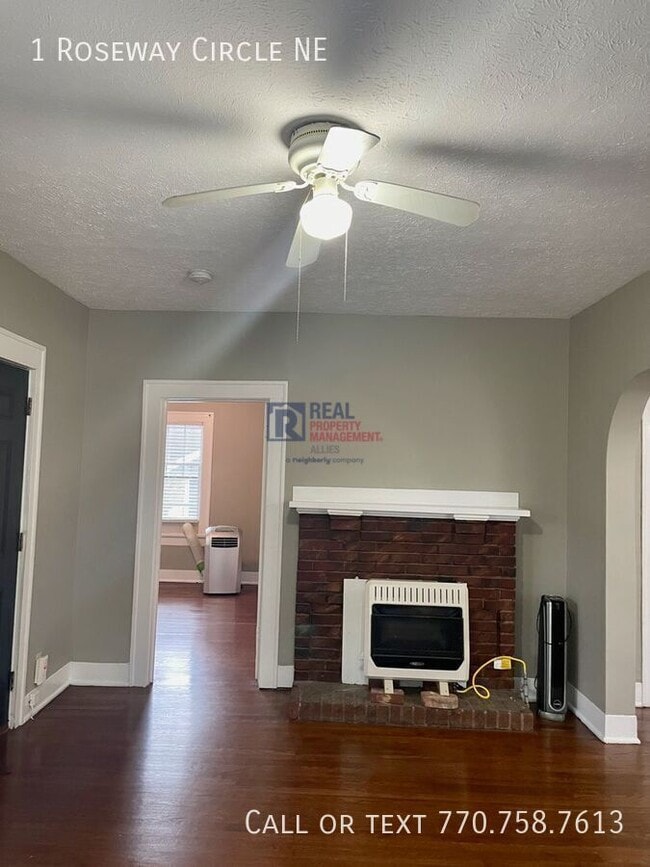 Building Photo - 1 Roseway Cir