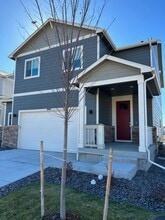 Building Photo - 1909 Floating Leaf Dr