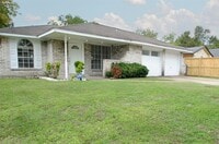 Building Photo - 2135 Bunzel St