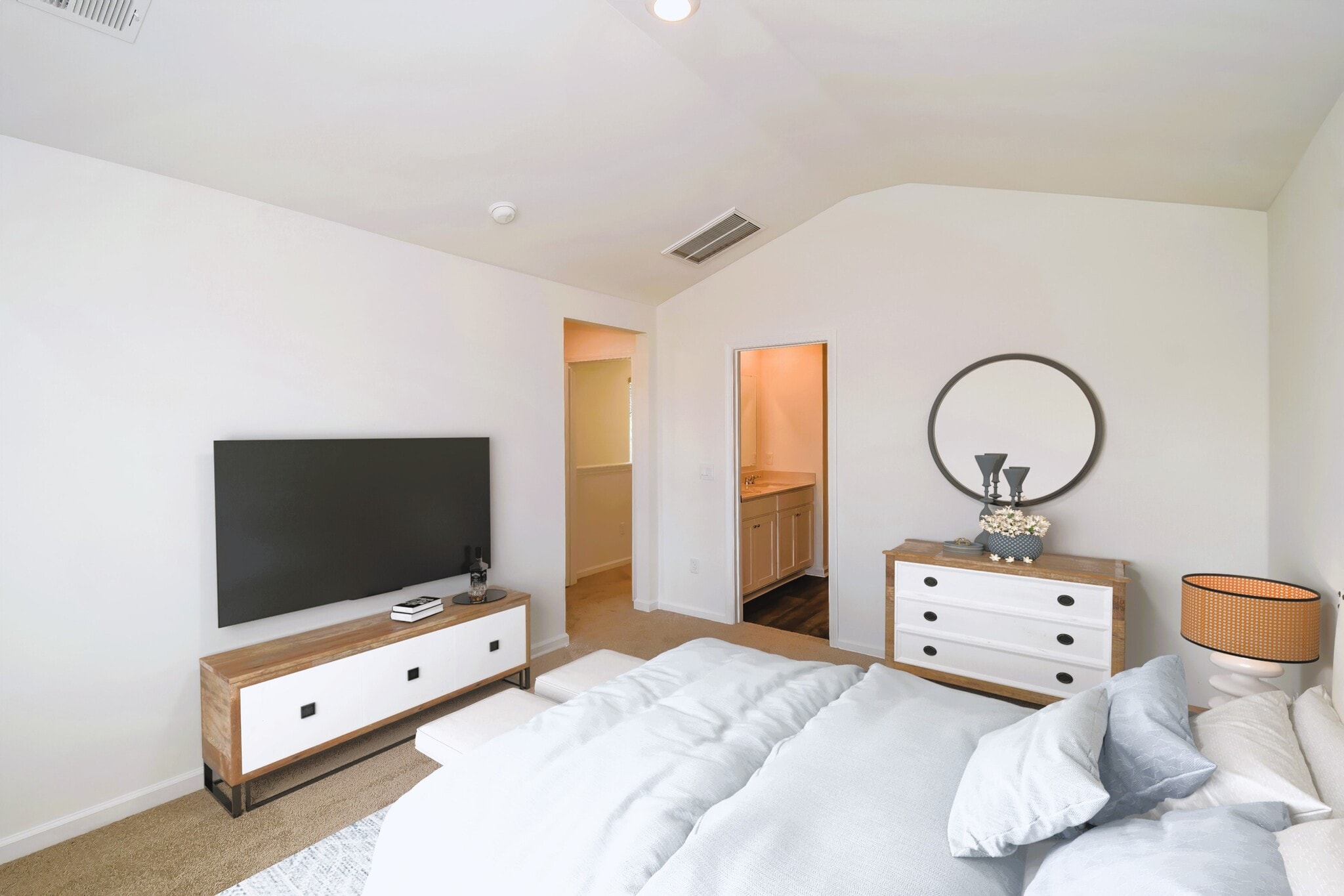 Building Photo - 104 Striker Rd