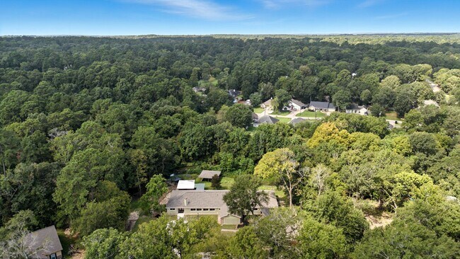 Building Photo - 1506 Shady Glen Dr