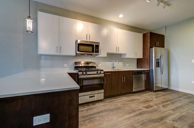 Floorplan - 851 West
