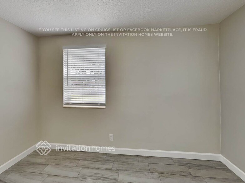 Building Photo - 2527 Oak Summit Dr