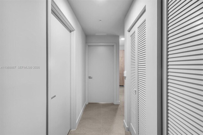 Building Photo - 601 N Miami Ave