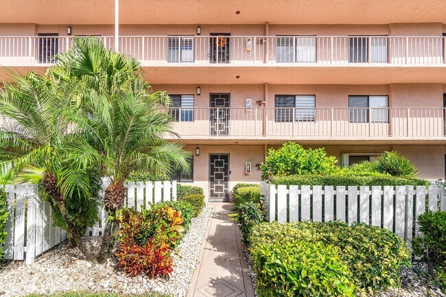 Building Photo - 7321 Amberly Ln