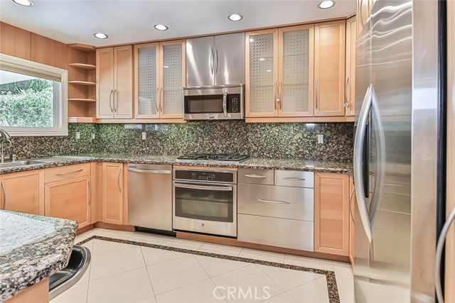 Building Photo - 19051 Los Alimos St