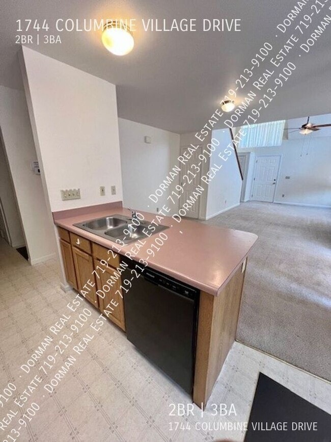 Building Photo - 1744 Columbine Village Dr