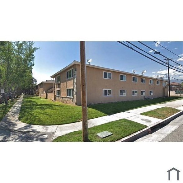 Building Photo - 811 Orchid Ct