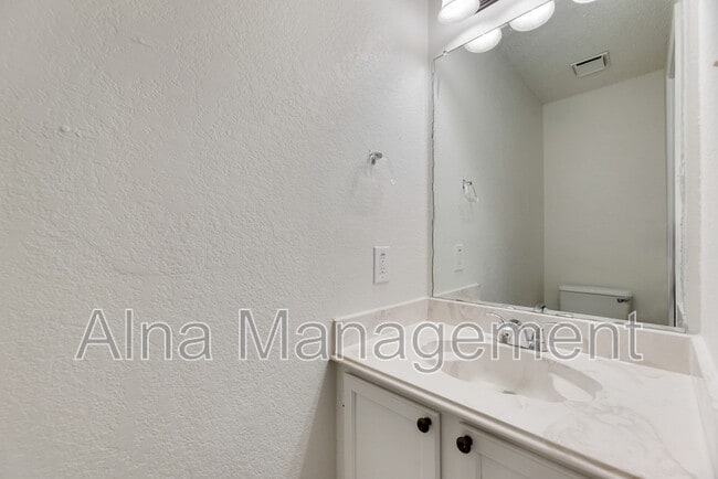 Building Photo - 7713 Rice Dr