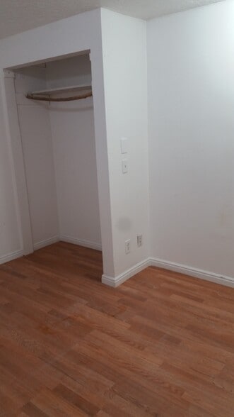 Living room - 992 S 500 W, Downstairs B