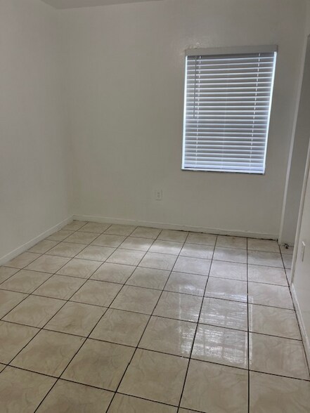 Building Photo - 16230 NW 17th Pl