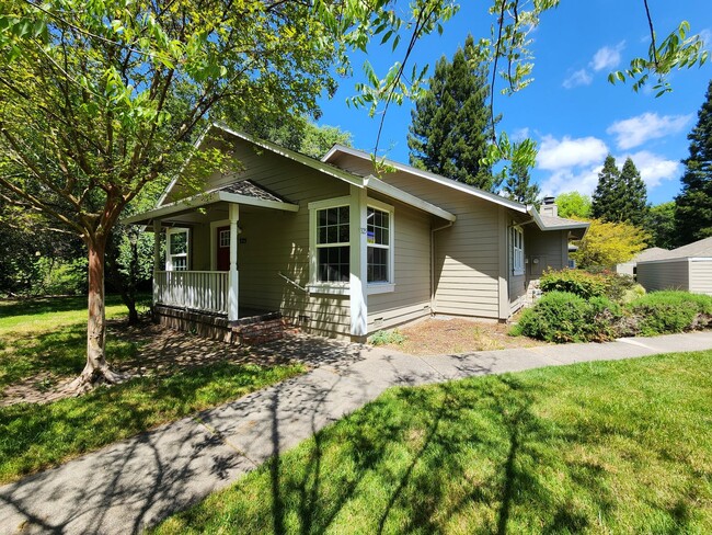 Building Photo - Wine Country Home for Rent